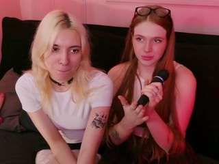 2giirls1cam