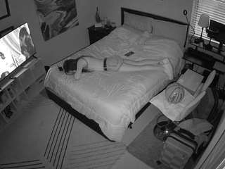 voyeurcam-hornyhostel-01