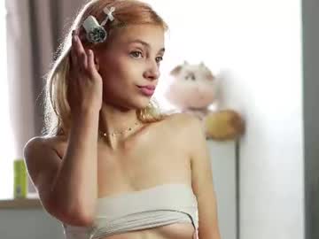Luna_moonie