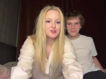 Sensualteeencouple