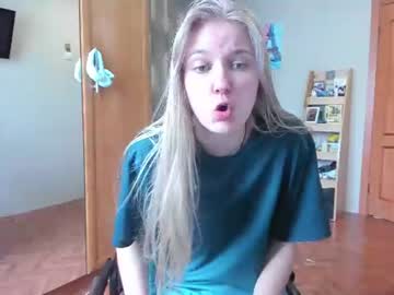 Tiny_kiss