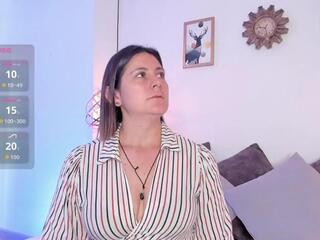 Mia_lens