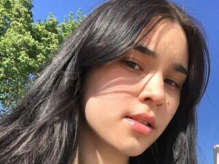 Shaina_crouser