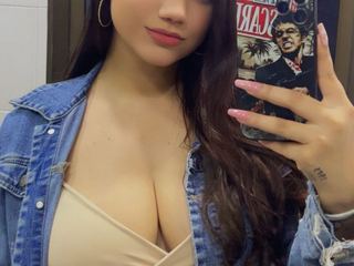 Eve_moore
