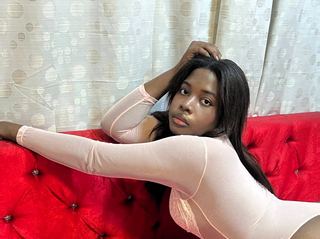 Kendra_luux