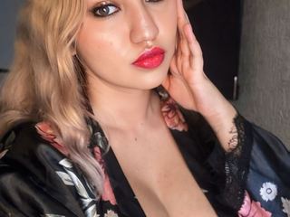 Roxxanalovelysexxy