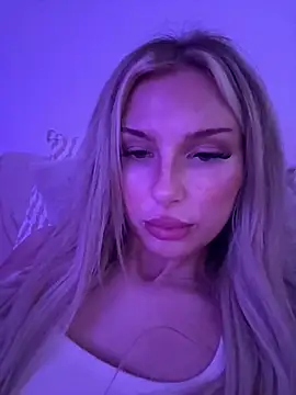 Blondeeee