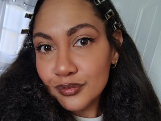 Bigbrowntittymilf