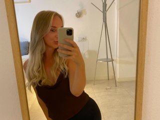 Chelseaxstrip