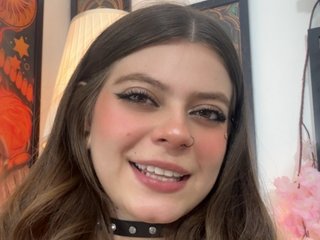 Lola_quin