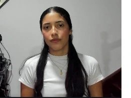 Luciana_veelez