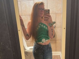 Poisonivyy95