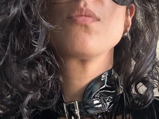 Supertall_french_goddess