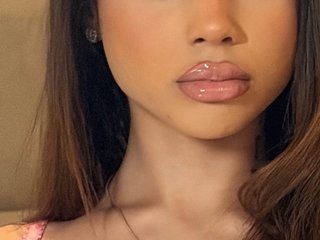 Tiny_petite_jaida